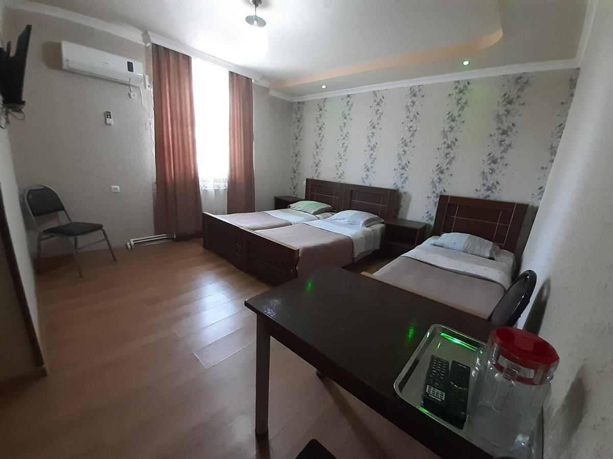 Hotel Selika Руставі Екстер'єр фото