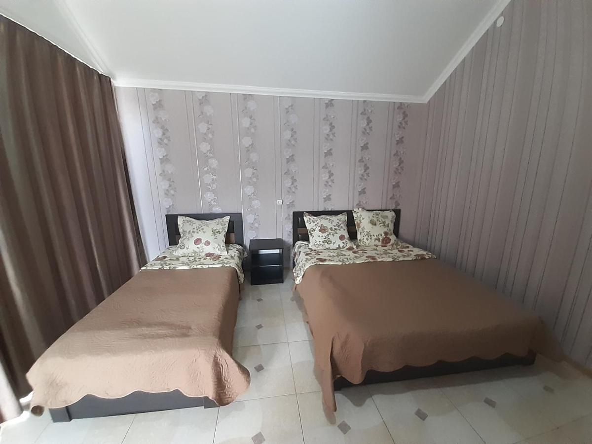 Hotel Selika Руставі Екстер'єр фото