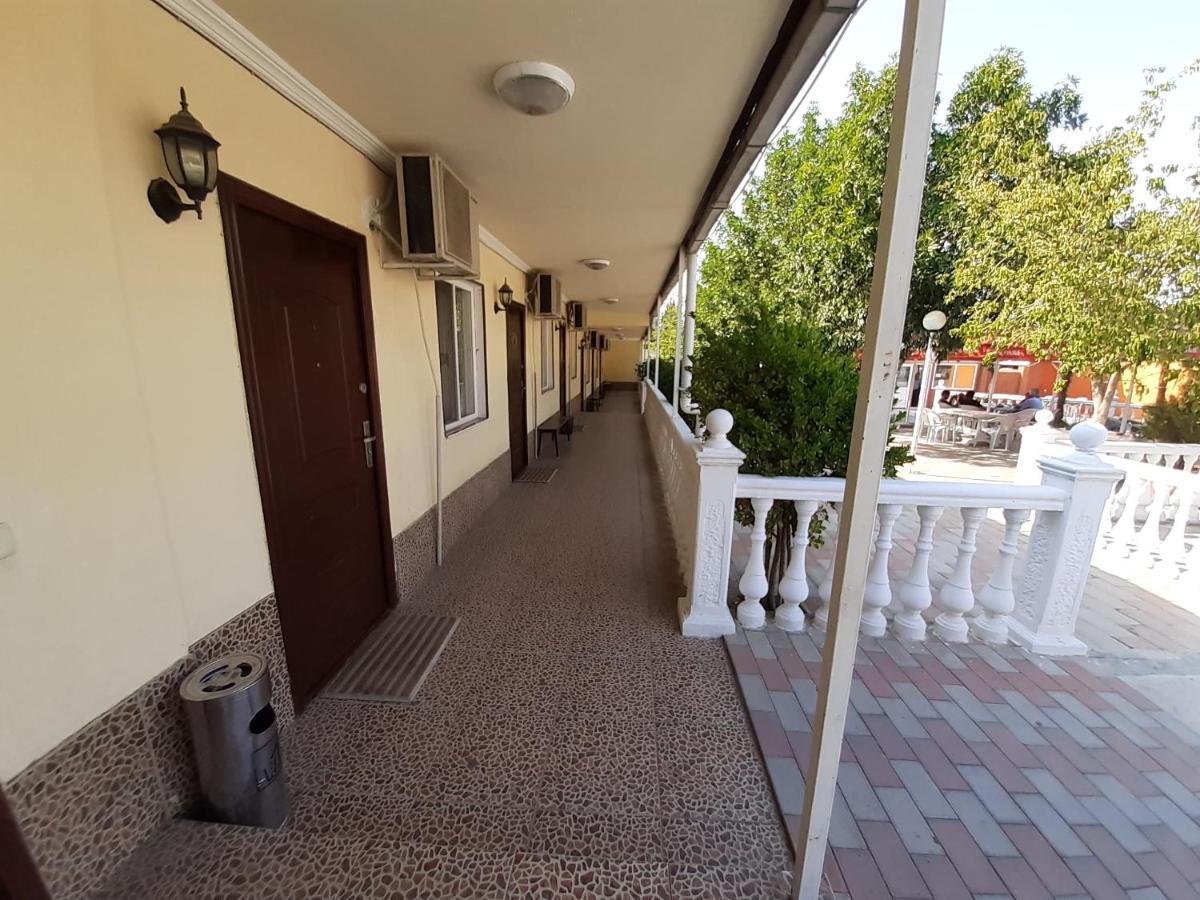Hotel Selika Руставі Екстер'єр фото