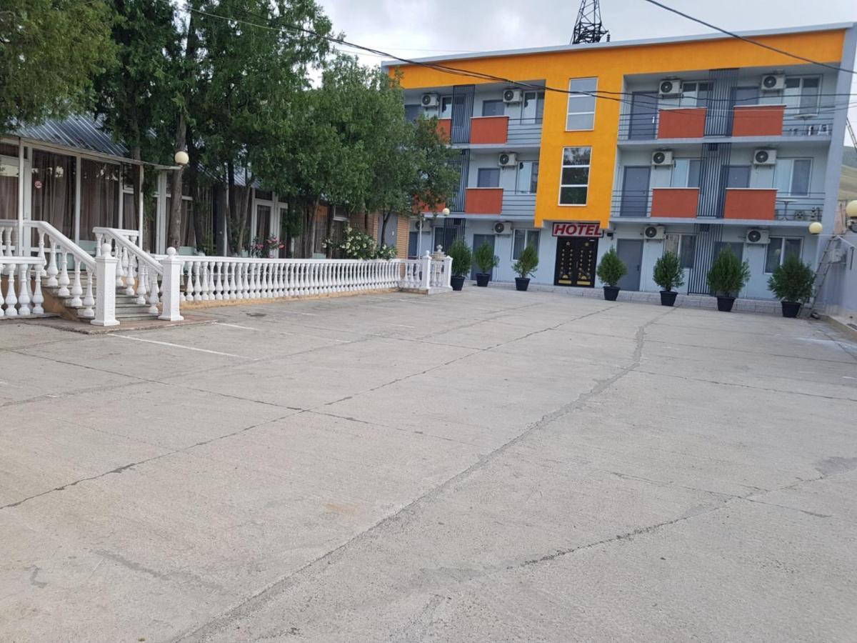 Hotel Selika Руставі Екстер'єр фото