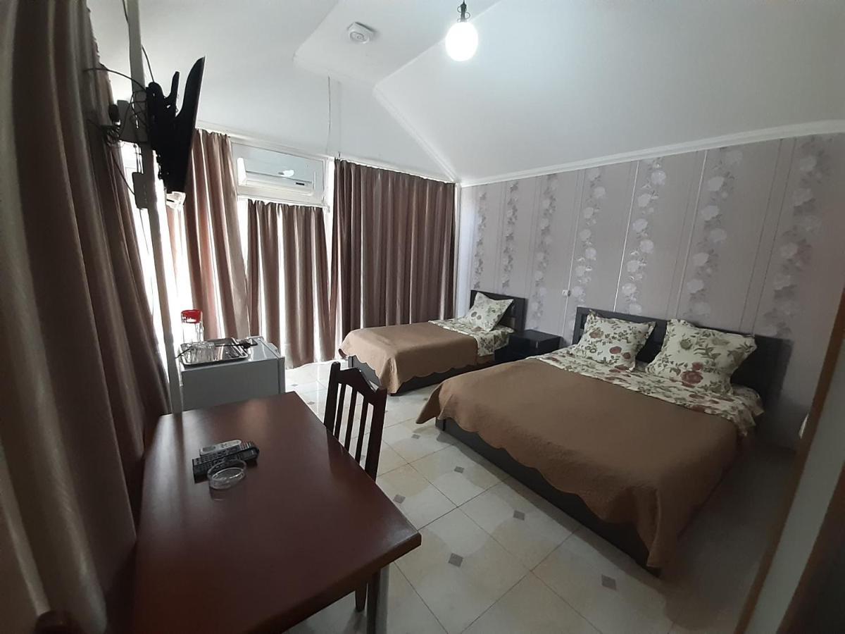 Hotel Selika Руставі Екстер'єр фото